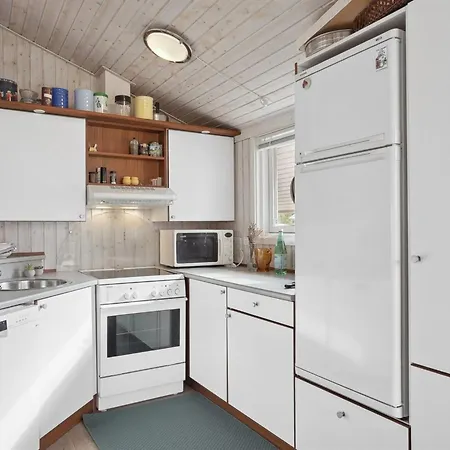 Edzard - 200m From The Sea By Interhome Hals