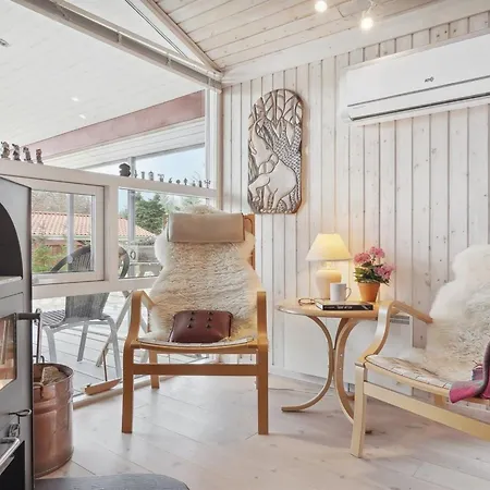 Edzard - 200m From The Sea By Interhome Feriehus *