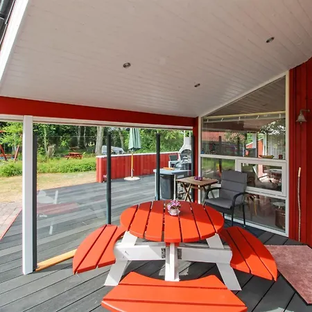 Edzard - 200m From The Sea By Interhome *